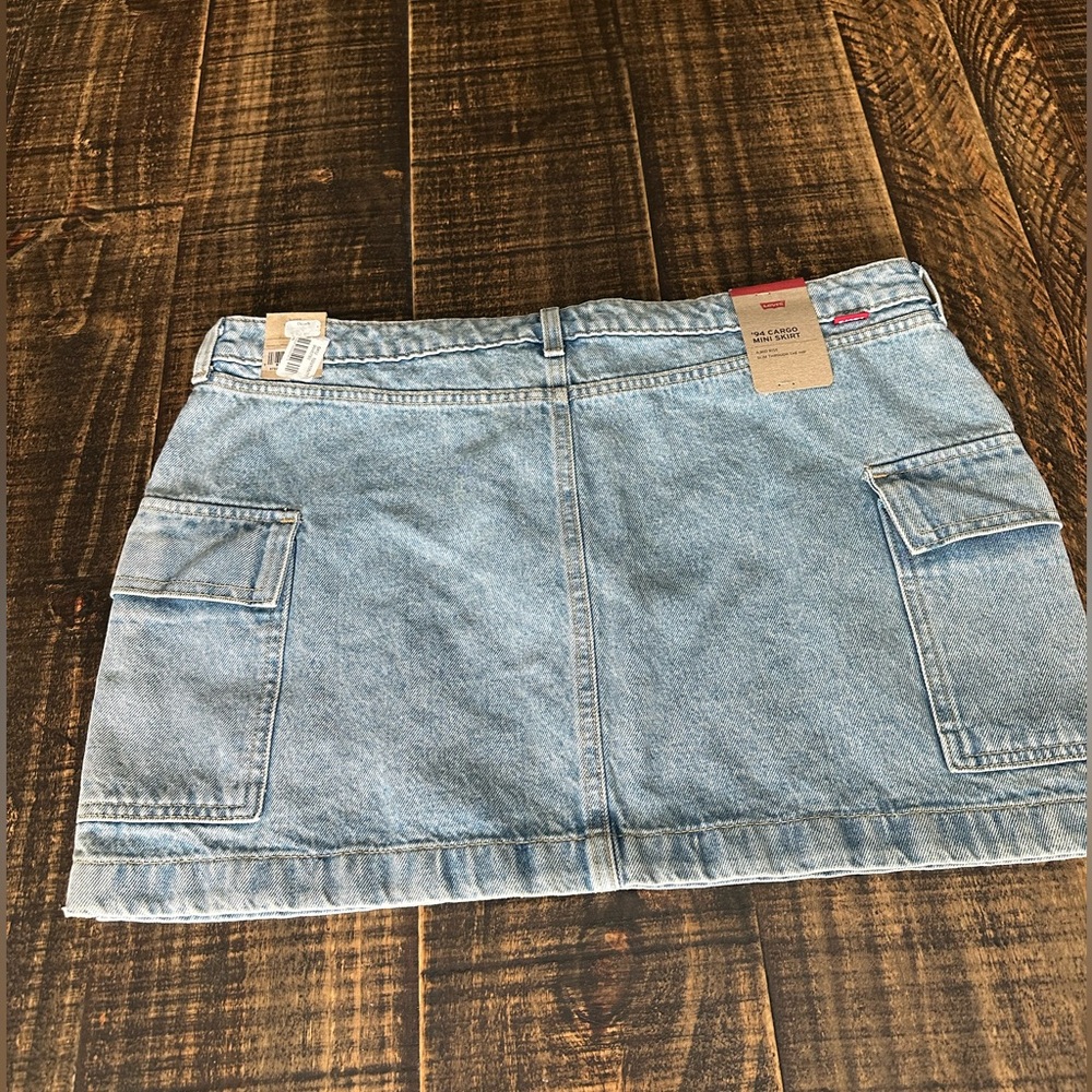 NWT Levi’s 94 Cargo Mini Skirt size 32